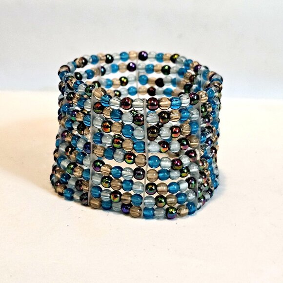Blue Layered Beaded Stretch Bracelet New - Picture 1 of 3